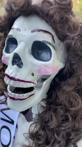 We made another scary chair for the Denton, TX Scary Chairy Orchard! Come say hey to the folks and Mary Johanson, our 1999 Mount Rose American Teen Princess! Located at 215 E McKinney. St. Happy Haunting🎃💕🇺🇸#dropdeadgorgeous #dropdeadgorgeousmovie #scarychairyorchard #halloweencapitaloftexas #dentonhalloween 