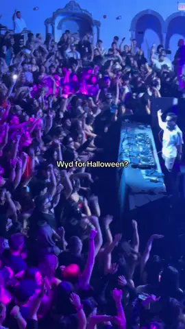 Halloween rave anyone? 🎃🕺🏻🪩 #denver #edm #rave #latinedm #halloween 