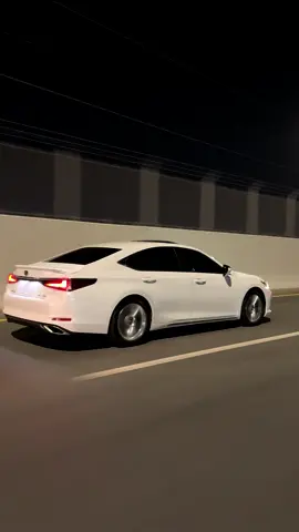 350 🦅🤍#explore #es350 #fyyyyyyyyyyyyyyyy #لكزس #جدة 