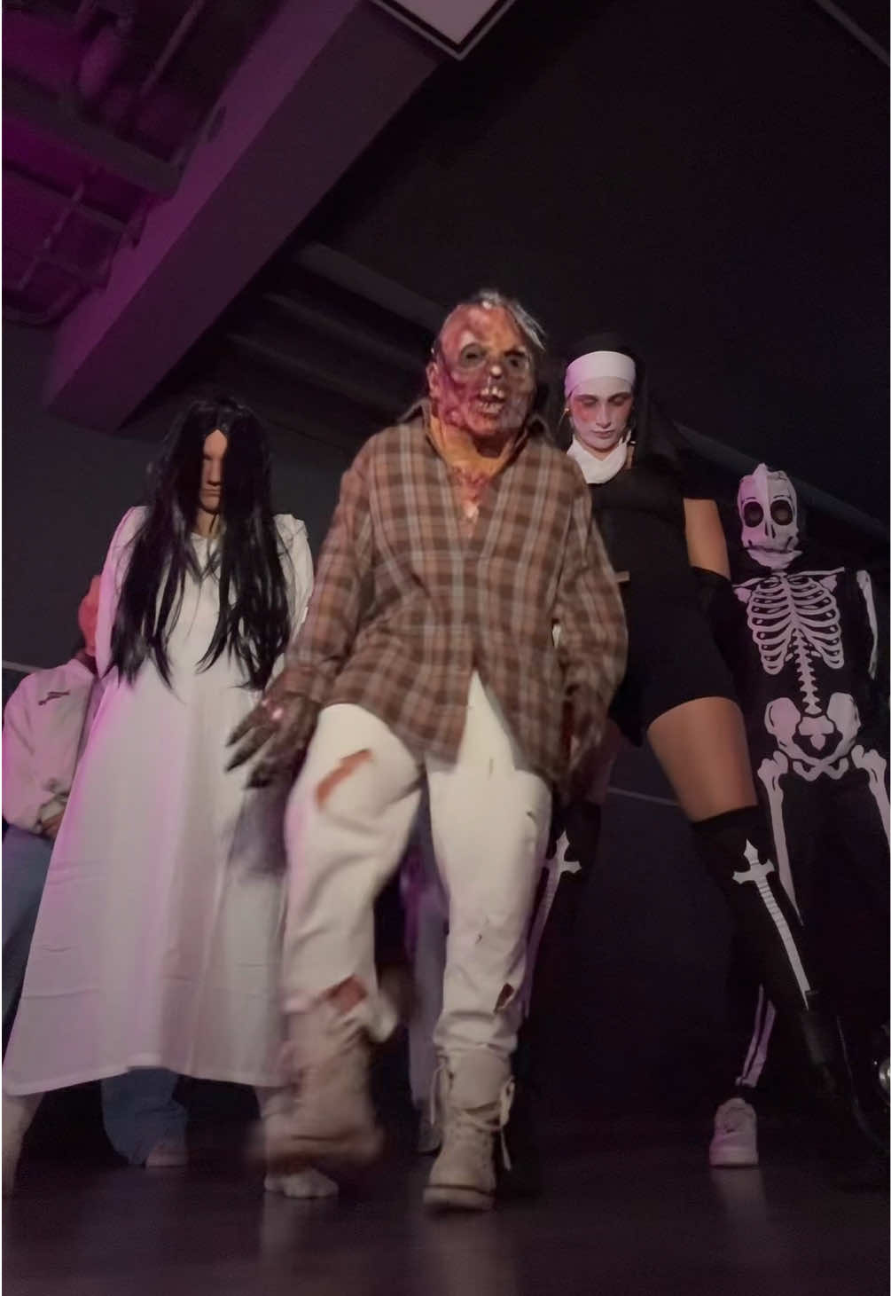 Als was verkleidet ihr euch dieses Jahr? 👻🧟‍♀️ ##lockigflockig##bronxsistas