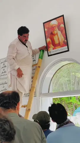 𝑻𝒉𝒆 𝑭𝒐𝒖𝒏𝒅𝒆𝒓 𝒐𝒇 𝑷𝒂𝒌𝒉𝒕𝒖𝒏𝒌𝒉𝒘𝒂 — 𝑴𝒂𝒍𝒂𝒌 𝑨𝒉𝒎𝒂𝒅 𝑲𝒉𝒂𝒏 𝑩𝒂𝒃𝒂 𝒀𝒐𝒖𝒔𝒂𝒇𝒛𝒂𝒊 (1460–1530) ⚔️🎠🇮🇩    Malak Ahmad Khan Baba Yousafzai son of Malak Suleman Shah of the Mandar clan, was born around 1460 in Kabul during the Timurid rule. From his youth, he was known for bravery and wisdom, and when the Yousafzai tribe faced oppression under the Timurids, he rose as their chief and led them in a great migration from Kabul towards Pakhtunkhwa. He first settled in Bajaur and Swat, where he fought and defeated the Swatis, and later expelled the Dilazaks from Peshawar valley, thus establishing Yousafzai power across Swat, Bajaur, Dir, Buner, Malakand, Mardan, Swabi, and Nowshera. With courage and unity, he built a strong tribal state and chose Alladand Dheri in Malakand as its capital, making it the political and cultural center of the Yousafzais. Even the Mughal founder Babur, who mentions him in the Baburnama, could not subdue his people. After ruling with honor and strengthening Pashtun unity, Malak Ahmad Khan Baba died in 1530 and was buried in Alladand Dheri, Malakand Division, where his shrine still stands today as a symbol of Yousafzai pride, Pashtun honor, and the eternal spirit of independence. #yousafzai #Alladand #MalakAhmadKhanYousafzai #پښتونخواه #Foryou  Video made by Mr @🔥Malak Y 🔥 Yousafzai 🦅999🦅 Brother 🫶🚩🫂