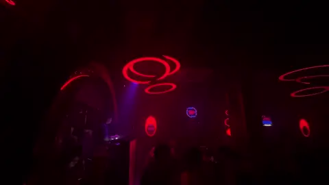 ភ្នំពេញ:ប្រាសាទ by Temple ➡️ទីតាំងផ្លូវ57កែង370ជាប់ស្ថានីយទូរទស្សន៍អប្សរា បឹងកេងកង ភ្នំពេញ ➡️ទំនាក់ទំនងសំរាប់កក់តុ ទូរស័ព្ទលេខ :85570990069 ➡️Brasat by Temple Est 2oo2: