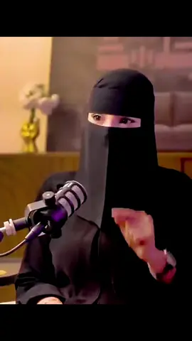 لا احنا نختلف بس ندير اختلافنا بطريقة محترمة. #بودكاست_جلسة #عزة_الغامدي #الاب #الام #مصر_السعوديه_العراق_فلسطين 