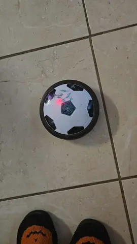 Hovering soccer ball, perfect for kiddos. Perfect Christmas gift #Soccer #soccerball #toys #christmasgiftideas #giftideas 