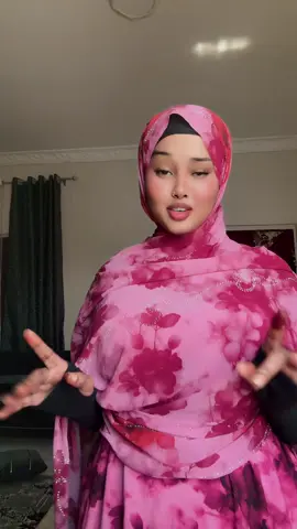 #somalitiktok #fyp #viraltiktok #foryoupage #TikTok @Mss Loos 🇸🇴❤️ @zakariye ❤️ @Xogmaal Films 