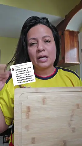 Replying to @lifewithcata #plasticfree #woodencuttingboard #cleanswaps 