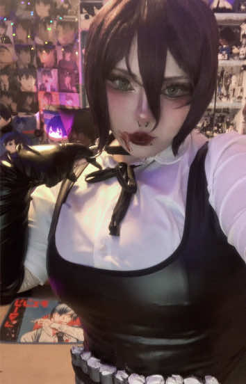 reze revamp !! i’m so upset i barely made any videos ,,, i won’t be spam posting so it should be good until i cos her again but 🙁 #reze #chainsawman #rezecosplay #bombdevilcosplay #chainsawmancosplay (give me my 150 tags back !!) @ami ✎ (❁ᴗ͈ˬᴗ͈) @Rei🫶🏼 ❤️🧡🤍🩷💜 @Oak_Duck @Alex 