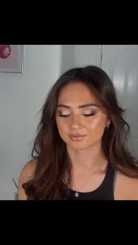 Full Glam Moment ✨  Products Used -  @ELEMIS Superfood mist & resurfacing pads  @EmbryolisseUK Lait crème @Kiehlsuki Avocado eye cream  @🇬🇧MADEBYMITCHELL🇬🇧 Blur  @NARS Cosmetics Radiant longwear foundation  @byelliebeauty Brow shape  @Fyne Cosmetics Brow pencil & Concealer  @PLOUISE Carve the cake  @fynecosmetics Eyeshadow pallet  @Jordana Ticia Cosmetics Cream bronzer duo @jordanaticiacosmetics Setting powder @maccosmetics Powder bronzer ‘Give me sun’  @Rare Beauty Blush ‘cheer’  @rarebeauty Highlighter ‘Enlighten’  @fynecosmetics Brown eyeliner  @madebymitchell Gel liner  @Iconic London Mascara  @urban decay Moondust  @jordanaticiacosmetics Lipliner ‘Soft Suede’  @plouise1 Shut up and kiss me palette  @KIKO Milano Lipgloss ‘3D Hydra lipgloss timeless rose’  @urbandecaycosmetics Setting spray  @L'Oréal Paris UK Setting mist  @Peaches & Cream Brushes  @Morphe Cosmetics  @madebymitchell Brushes #fyp #fypmakeup #makeupartist #warrington 