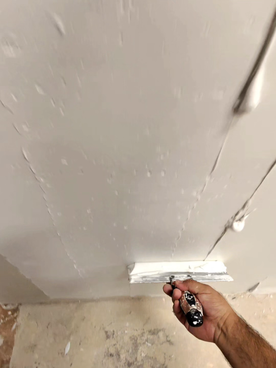 Replying to @miltonjavierriosm  Drywall finishing, como masillar o hacer finishing. #drywallfinisher #drywallfinishing #construcción  #Drywall 