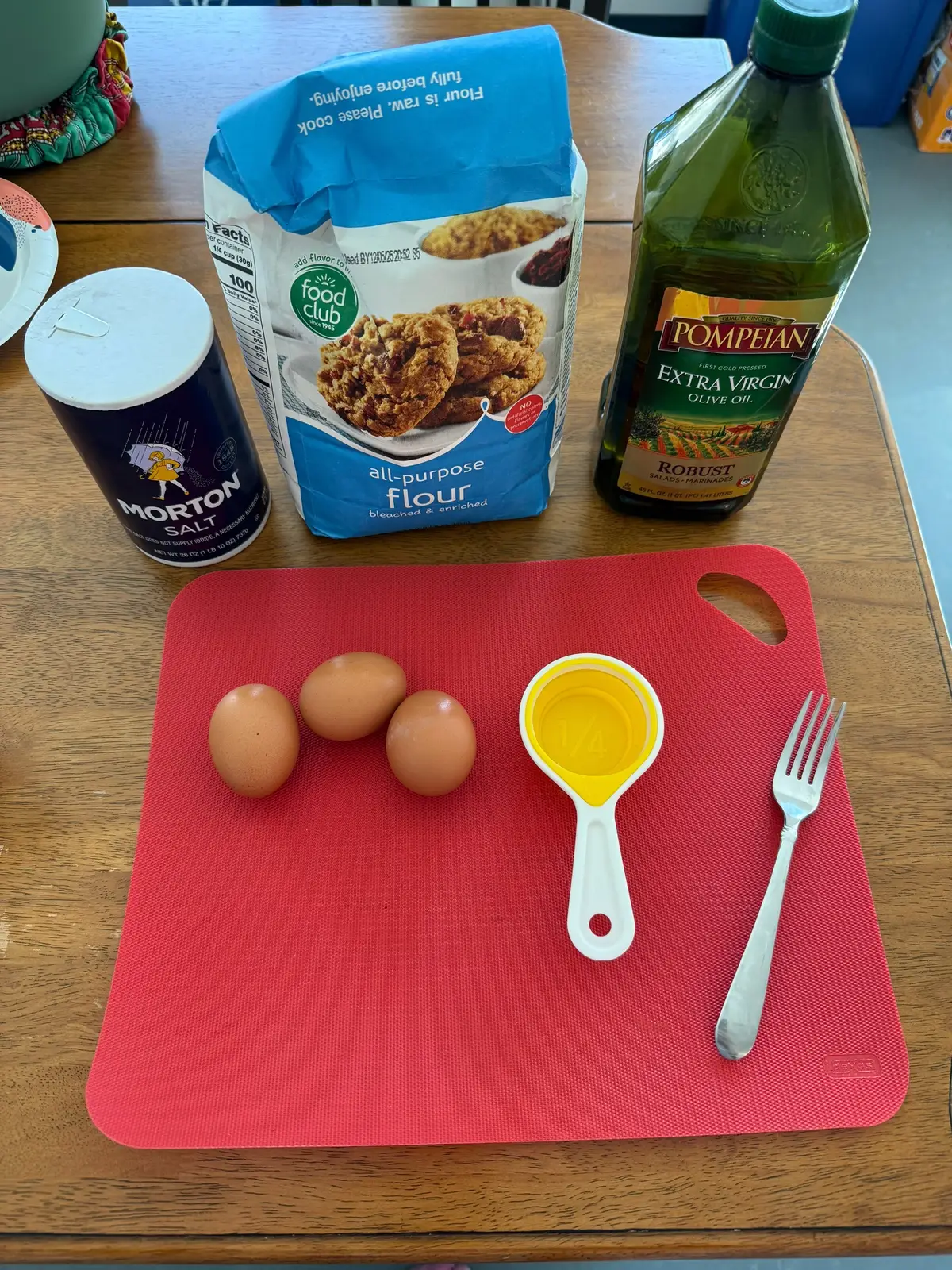 Swipe to make pasta with me 🤭🍝🥂 #doesthismakemeafoodinfluencer