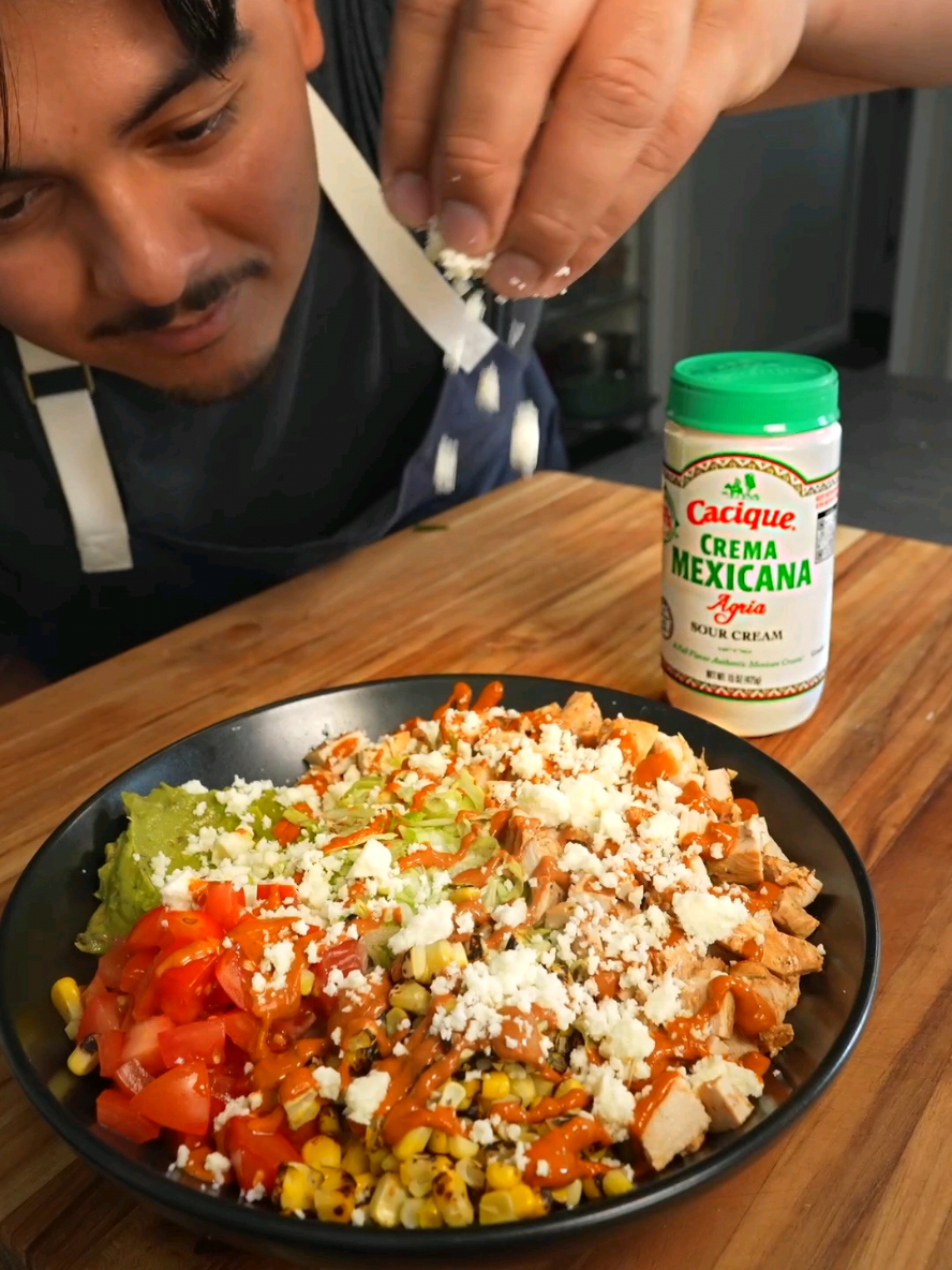 #ad Chipotle chicken bowl that’s bursting with FLAVOR for Hispanic Heritage Month 🔥 featuring a creamy chipotle sauce made with @Cacique  Crema Mexicana Agria and topped with their rich Ranchero Queso Fresco! Each ingredient adds its own unique flare and I enjoy the diverse and vibrant colors they add to the dish! Growing up with these flavors made me appreciate each ingredient’s purpose and role in the dish. #CaciqueFoods #AuthenticFlavor #RealMoments #HispanicHeritageMonth