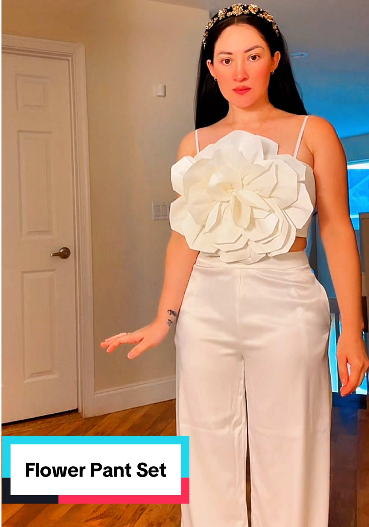 Flower Pant Set#flowerpantset #pantsets #fashionnovaoutfit #fashionnovadress  @Fashion Nova #melkyn 