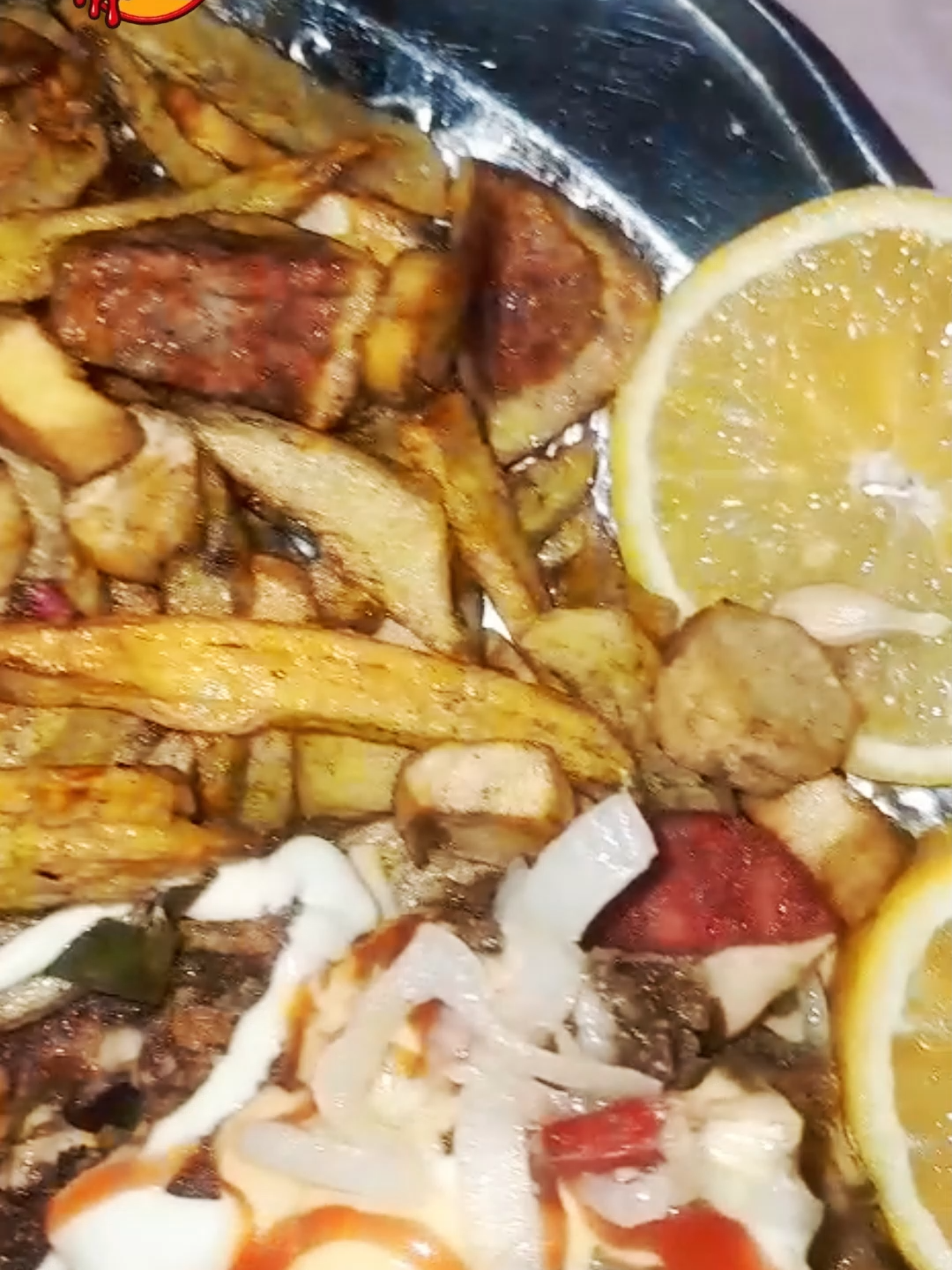 Na Yumii, o sabor cabe no seu bolso!  Temos opções irresistíveis para todos os gostos e orçamentos — porque comer bem não precisa ser caro.  Faça já a sua encomenda e receba no conforto da sua casa todo o sabor único da Yumii. Morro Bento – Rua sentido Max, após a igreja Sheknah Reservas & Encomendas: 940 992 189 #fyppppppppppppppppppppppp #Delicia #fastfood #angola #Comida