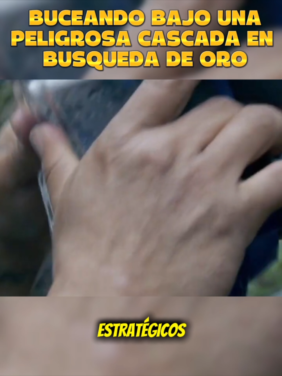 buceando bajo una peligrosa cascada en búsqueda de oro #mina #dinero #oro #buscandooro #busquedadeoro 