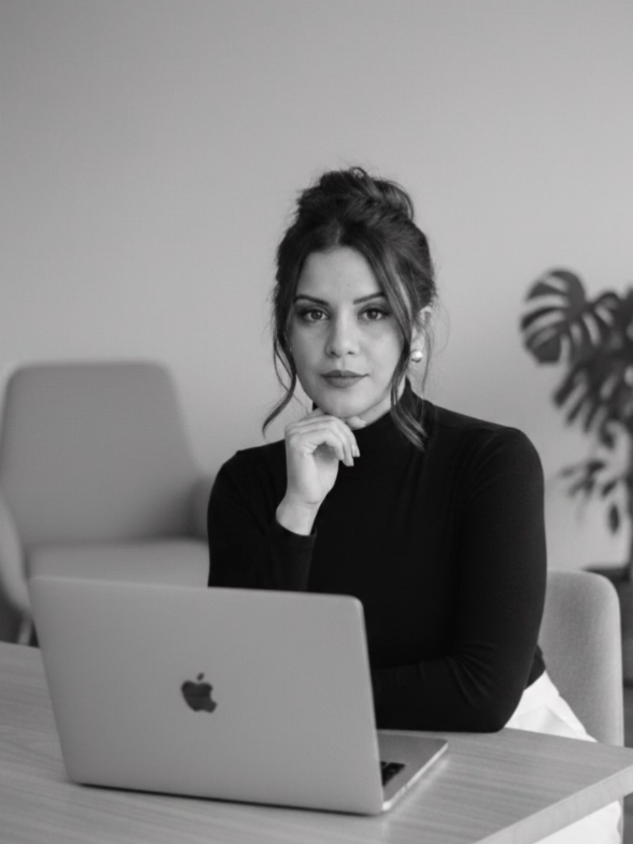 Fotos profissionais com IA 📸 Quem ai também é tímida na frente das câmeras? Eu sou advogada e nunca fiz ensaio porque tenho vergonha e fico totalmente teavada! A IA está me salvando! 🥹 ⚠️ TEXTO DOS PROMPTS NOS COMENTÁRIOS ⚠️ Posta seu resultado pra mim? 🥰 #gemini #prompt #ensaiofotografico #ia 