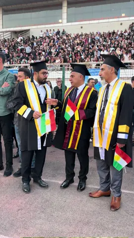 گەرمترین پیروزباهییان پێشکێشی قوتابیێن خوە یێن خوشتڤی بهلکەفتا دەرچوونا ئەوان دکم ... ب ئەوێ هیڤییێ مە باوەرنامەیێن ئەوان نە بتنێ کاغەز بن بەلکو کلیلەک بت بۆ پاشەڕۆژەکا گەشتر ...