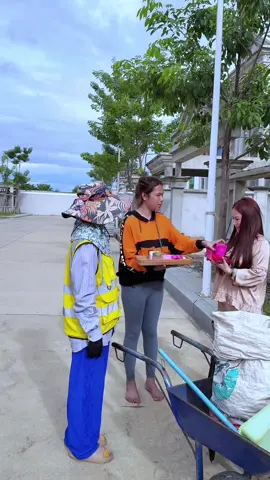 ប្រែកាយ😂