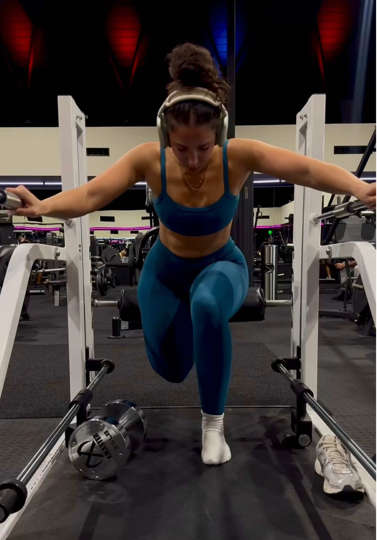 bulgarians for quad/glute growth >  wearing the recstretch leggings in JEWEL from @Paragon Fitwear  code | alissa | to save and support🖤 #Fitness #fyp #workouts #quadworkout 