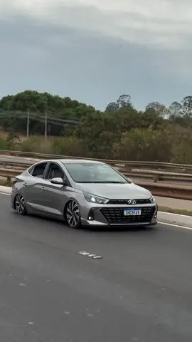 Hb20 desfilando #037baixos #carrobaixo #carrosrebaixados #hb20 #hyundai 