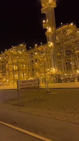 لكي يلتئم جرحك إياك أن تلمسه بحجة الأطمئنان عليه  #مصفى_نفط_كربلاء #ذواقين__الشعر_الشعبي #مصافي_النفط #اكسبلورexplore_تيك_توك #الشعراء 