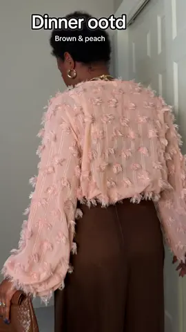 Idéal resto en couple #browncolor #falloutfits #fypp #2025fashiontrends #fall2025 