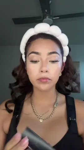 So good 10/10 🤩🥂🪩 , +water proof  ! #carslanpowder #getafreeminipowder #fyp #clickthelink 