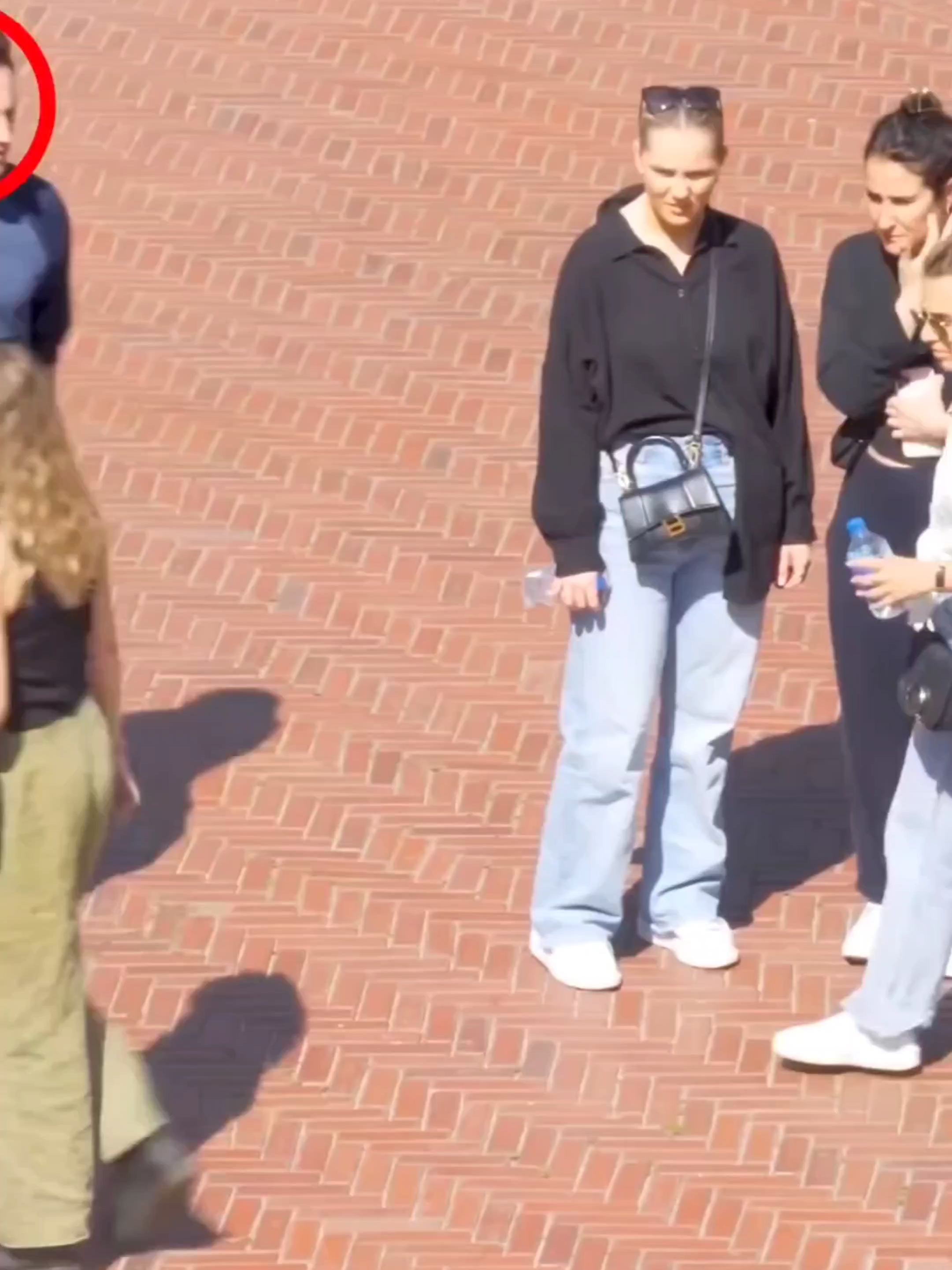 FARTING 😂 #fartprank #funnyvideo #farts #farting #fartspray #funnyprank #prankvideo #funnytiktok