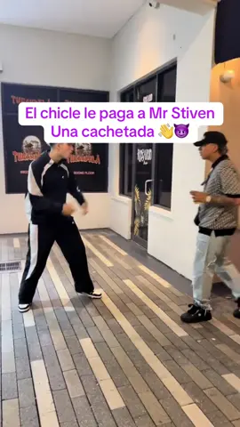 El chicle le pega a #mrstiventc #gerrillatc #elchile#paratiiiiiiiiiiiiiiiiiiiiiiiiiiiiiii 