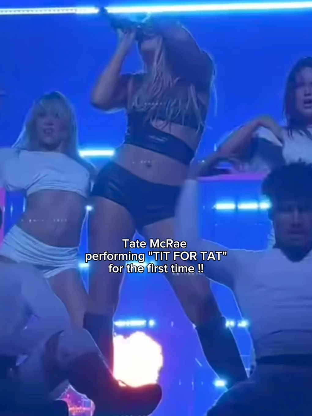 The first performance of TIT FOR TAT is so good !! #tatemcrae #concert #perfomance #fyp 