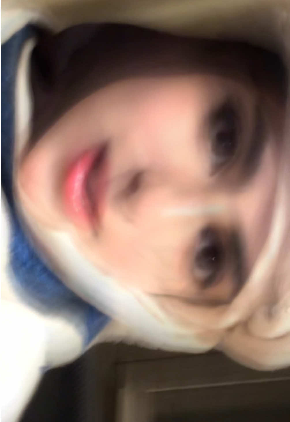 اول مره امسك جنبية🤭🤣