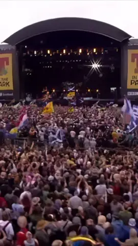 Part 20 ||🎤 “Cupid, draw back your bow…” — Amy Winehouse covering Cupid, originally by Sam Cooke, on her debut album Frank (2003). With her smoky vocals and jazzy arrangement, Amy transformed this timeless classic into something uniquely hers, blending old-school soul with her raw, modern edge. 💘 A tribute to the legends. A voice like no other. 🖤 Eternal soul. Amy forever. #amywinehouse #4k #cupid #fyp 