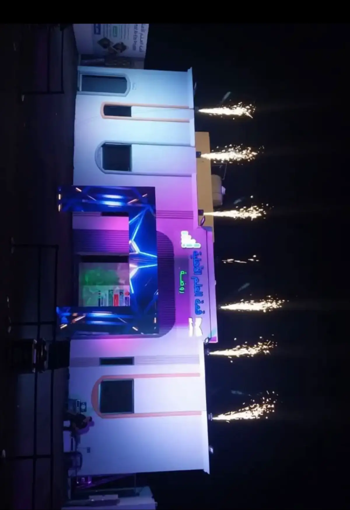 افتتاح محلات بوابه شاشة #شاشات_led_للايجار #اضاءات #افتتاح_محلات 