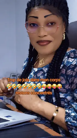 petit dégamage #show #joiedevivre #ambiance #detente #vivreheureux  @Chics Accessoires @Christiane Konan A.T.J @Aya blandine Kouassi @Angela N'Djoué @Princesse @Marceline Yao293 @Moussa Konate2907🇨🇮🇬🇭🇲🇫 @Bekolov @SESED ÉVENT ✨⚡️✅ @Natacha @Rosefleur Leakpa @rebecca78789 