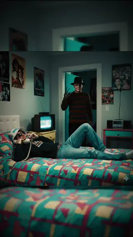 Somebody’s watching me!!! 😱 