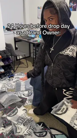 Highkey a lot of work but hopefully it’s worth it 😂 Shop @elusiv.nyc  #clothingbrand #brandowner #streetwear #streetwearbrand #wootor 