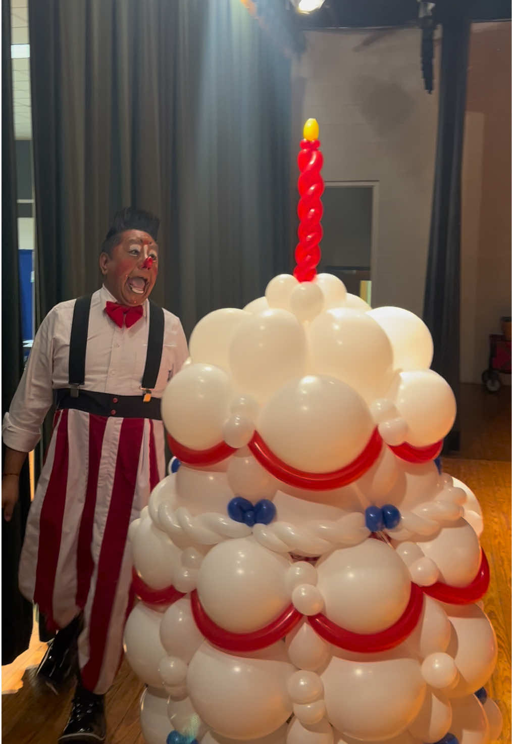 Send this to someone on their birthday! 🎂🥳🎉 @TannaBananaStorytime 