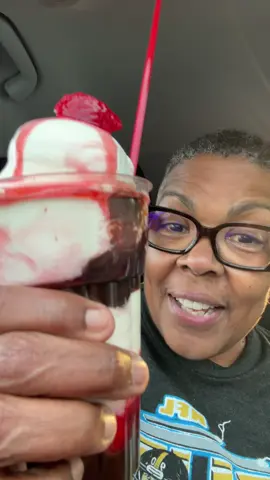 @Dairy Queen #dairyqueen Dairy to be different 🤣🤣👍🏾👍🏾👍🏾❤️❤️ Specialized #peanutbusterparfait 