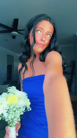 yay senior hoco💙💙