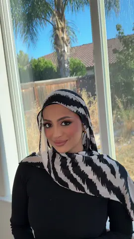 Everyone has been into super bronzy and smoked out eyes lately and I’m SO HERE FOR IT 🙂‍↕️🙂‍↕️🙂‍↕️🙂‍↕️  #makeup #makeuptutorial #glowbysamera #bronzyeyes 