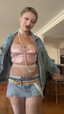 my momma made my jacket :) #fashion 