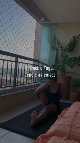 #yogagirl #hathayoga #yogaemfortaleza #yogacomhanninha 