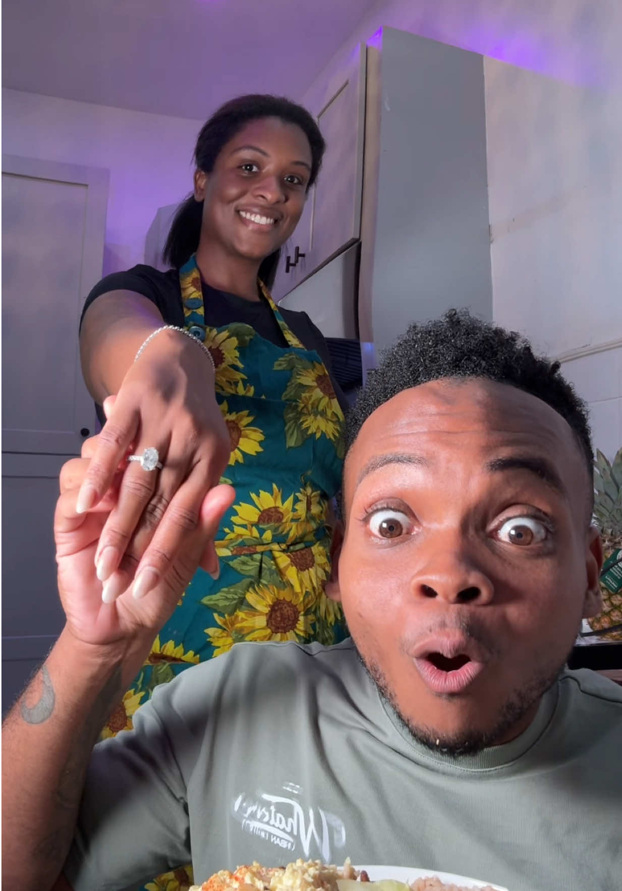 Meet my cuzin @Hann aluh follow she  🥰🥰 #trini_tiktoks 