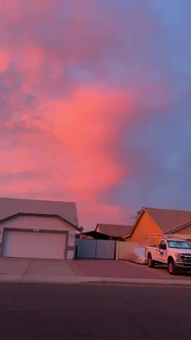 #PhoenixSunset #ArizonaCheck #TravelTok #SunsetLovers #VisitArizona