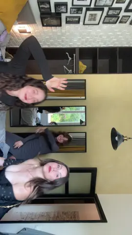 Girls before the wedding party