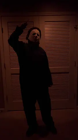 MWAHHAHAHA 🎃🔪🔥 #michaelmyers #halloween #Cumbia #baile #humor #parati #fyp #viral  