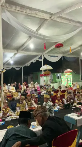 kanjeng puseran meghnai temui anjak manik negara ratu nari gawi Surabaya udik