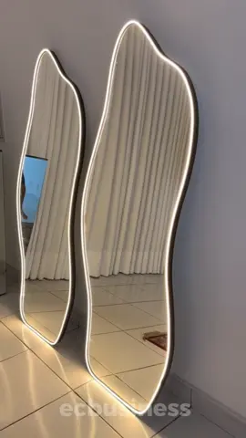 ✨Transforme seu ambiente em um verdadeiro cenário de revista com o Espelho LED Orgânico Flame! 🔥 Design moderno, iluminação incrível e aquele toque sofisticado que faz toda diferença na decoração do quarto, sala, banheiro ou salão. 🪞✨ Perfeito para fotos, vídeos e para deixar seu espaço ainda mais estiloso. 🌟 📌 Já clica no carrinho e garanta o seu antes que acabe! 🚀 #tiktok #espelholed #tiktokshop  #casadossonhos  #viraldotiktok 