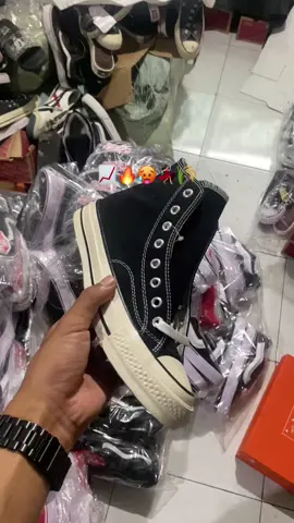 #sepatumurah #sepatusneakers 
