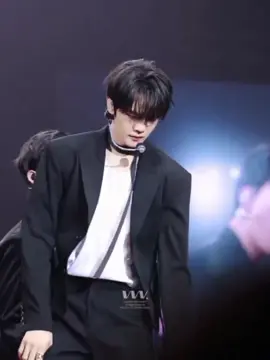 gyuvin love shot 🔥 I held my breath the whole time watching this it was absolutely insane #kimgyuvin #loveshot  #zerobaseone #exo #fyp  cr x : vvvin0830