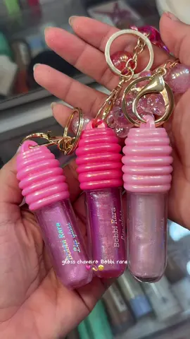 gloss de chaveiro Bobbi rara, tem bastante brilho, disponível em 3 cores 💖 #bobbiraracosmeticos #liphoneygloss 